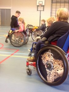 De training rolstoelvaardigheid helpt je kind vaardigheden en zelfvertrouwen te ontwikkelen.